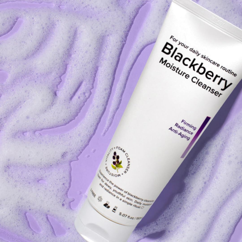 Foaming Daily Face Wash Skincare with Hyaluronic Acid-Blackberry Moisture Cleanser - Image 2